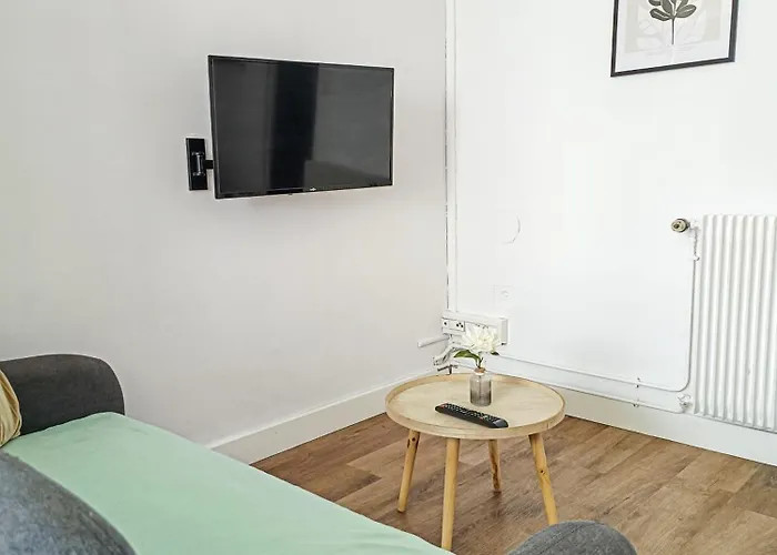 Proche Centre / 3 Apartment